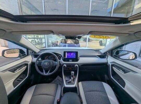 Selling My 2023 Toyota Rav 4 XLE AWD