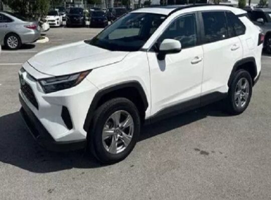 Toyota Rav-4 XLE , 2022, Accident Free.